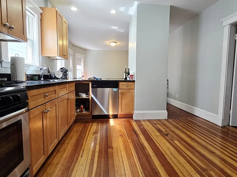 60 Bristol Rd #1 — Photo 2