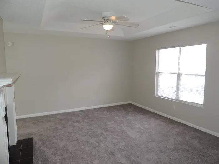 3881 Crest Dr — Photo 34