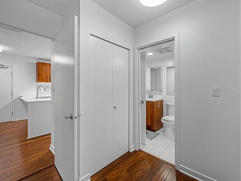 66 Cordova St W #206 — Photo 8