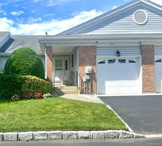 42 Primrose Lane #42, North Babylon, NY, 11703