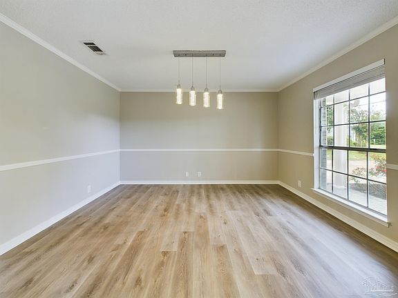5th image of 8643 Scenic Hills Dr