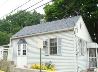 1156 Cedar Ln, Secaucus, NJ 07094