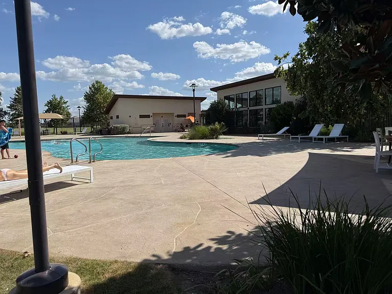 1209 Nokota Bnd — Photo 21