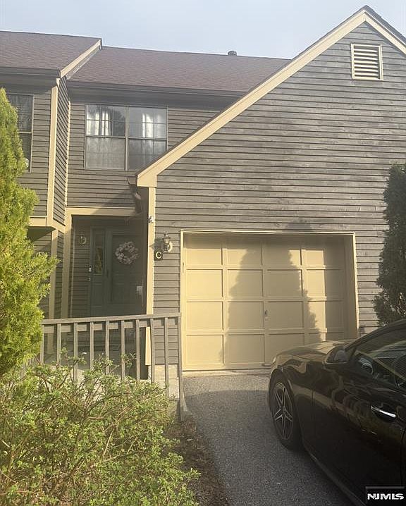 1st image of 51 Beacon Hill Rd APT C