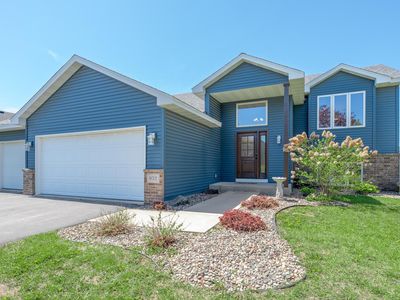 932 S Chestnut St, Belle Plaine, MN, 56011