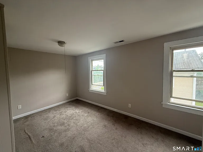 222 N Cherry St — Photo 12