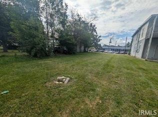 512 W Memorial Dr, Muncie, IN 47302