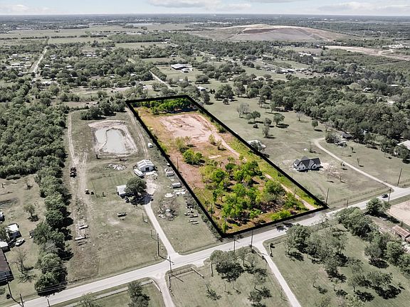 5th image of 1403 Algoa Friendswood Rd