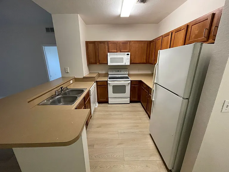 8112 Claire Ann Dr #308 — Photo 6