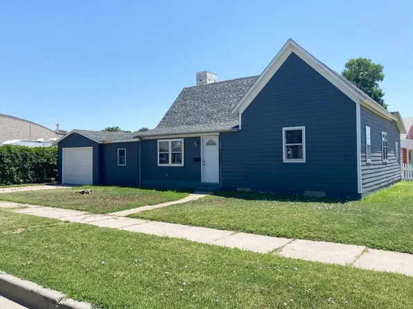 308 W Main St, Norton, KS 67654