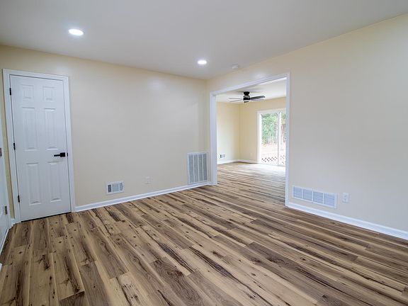 5th image of 504 Orange Ct