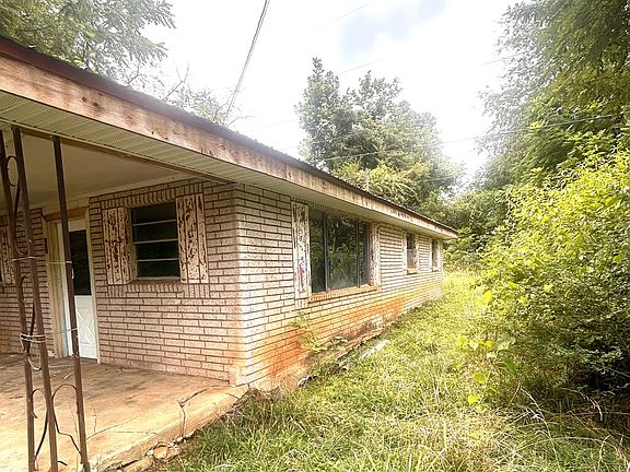2nd image of 744 Arlington Ave