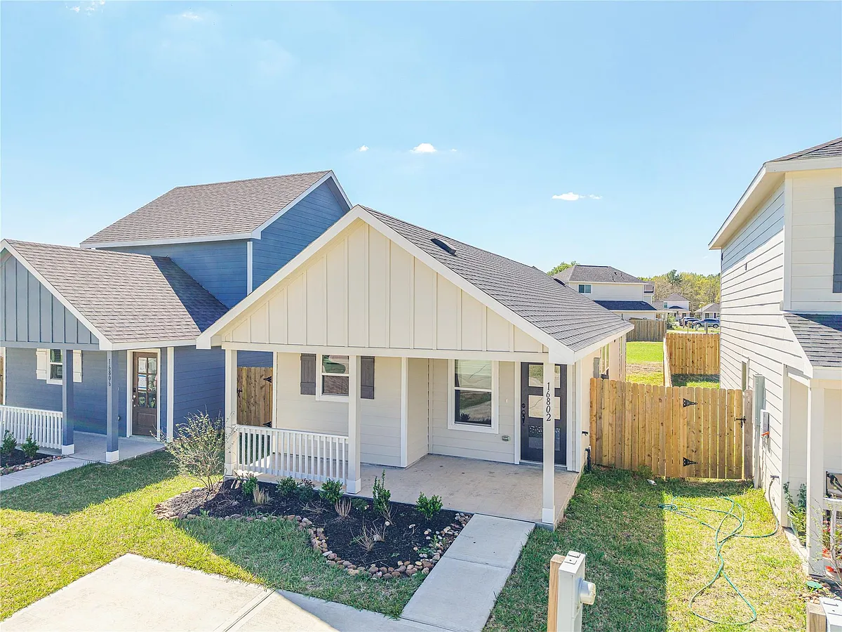 Building Photo - 16802 N Marie Village Dr