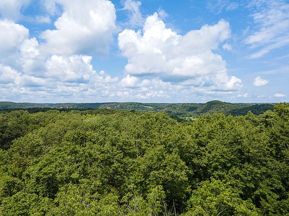 2nd image of 1300 Narrows Of The Harpeth Rd
