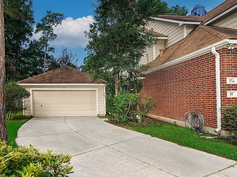 35 S Avonlea Cir — Photo 2