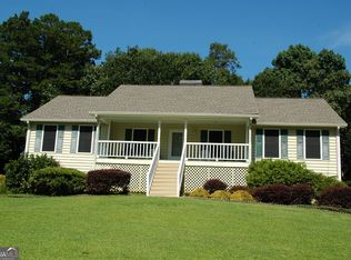 400 Lambeth Dr, Hiram, GA 30141