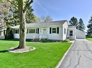 4740 N 134th St, Brookfield, WI 53005