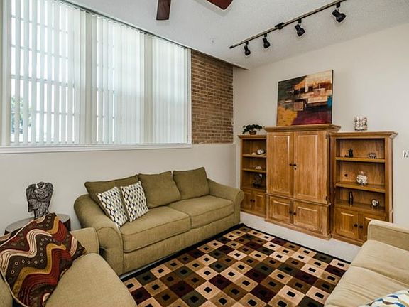 5th image of 701 Mirror Lake Dr N APT 219