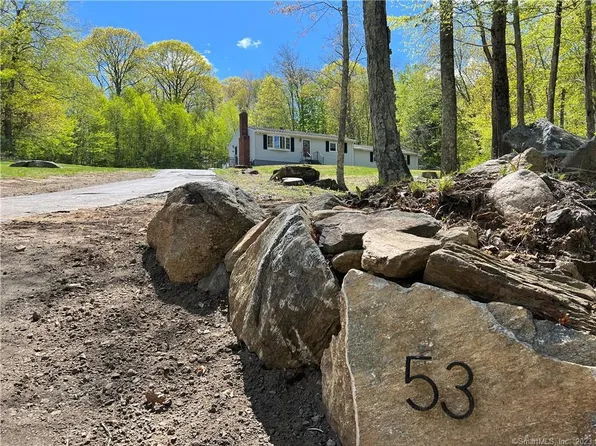 53 Beacon Road, Bethany, CT 06524