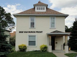 2625 Van Buren St, Dubuque, IA 52001