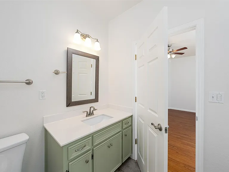 4505 Red River St #B — Photo 14