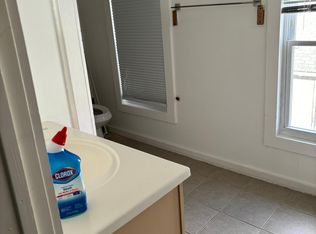 7 Smith St, Ansonia, CT 06401