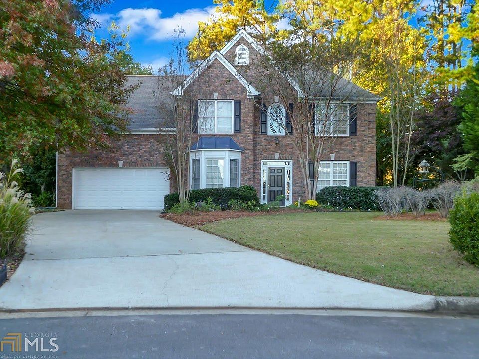 2nd image of 3330 Woodside Cir