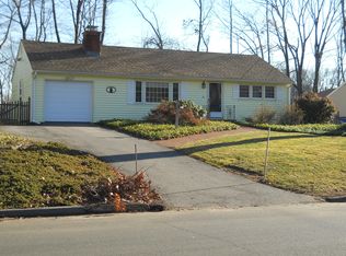 26 Cedar St, Wethersfield, CT 06109