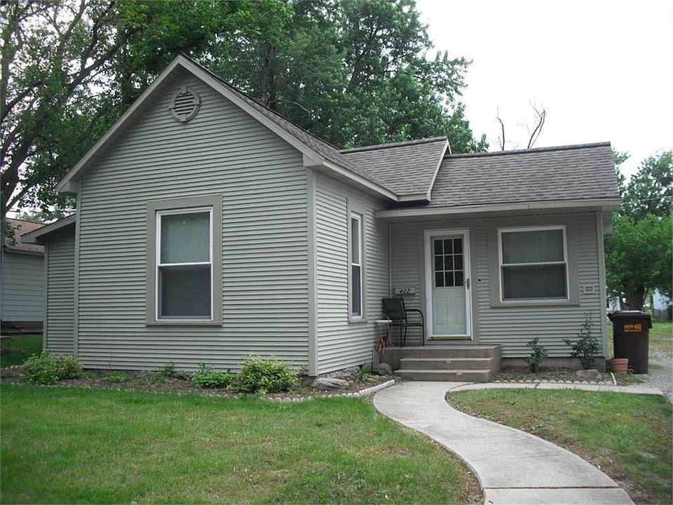 1st image of 422 E Arnold St