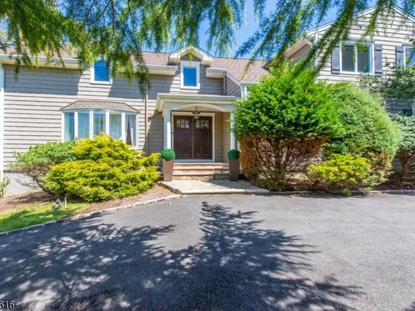 68 Rockledge Dr, Livingston Twp., NJ 07039