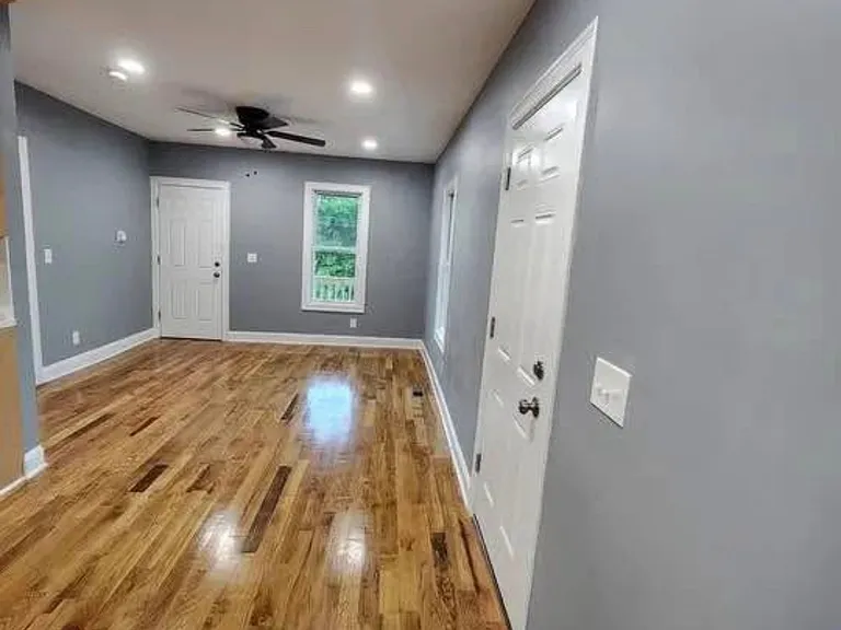 138 Lafayette St #1 — Photo 5