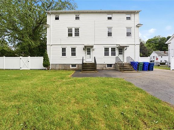 4th image of 745 Providence St