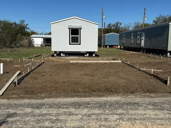 908 SW 18th St, Mineral Wells, TX 76067