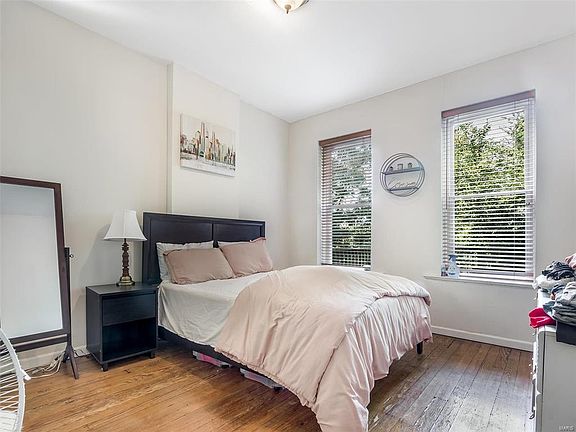 5th image of 1125 Forest Ave #A