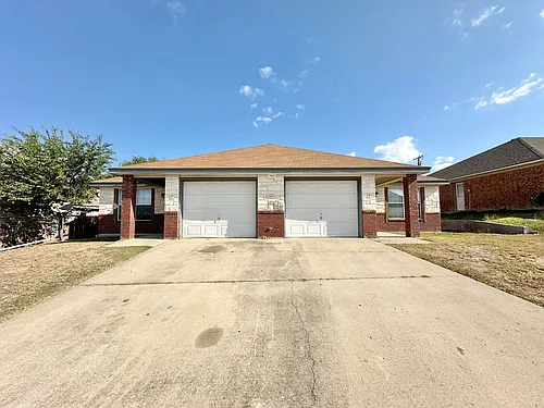 1413 Cinch Dr Photo 1