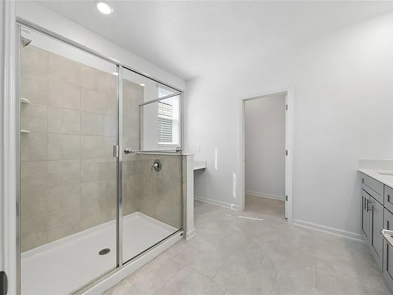 4132 Jespersen St — Photo 17