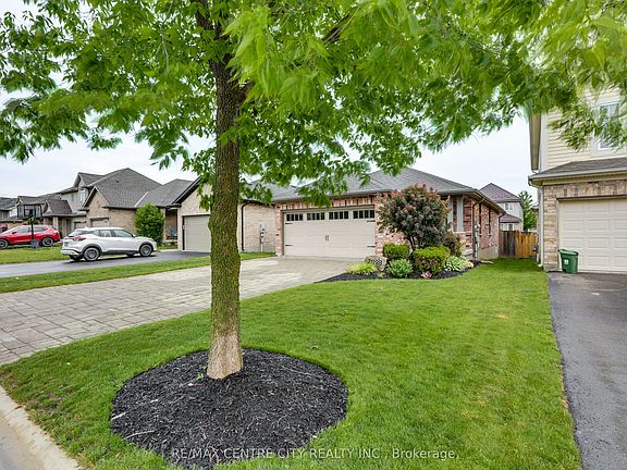 3rd image of 2898 Biddulph St