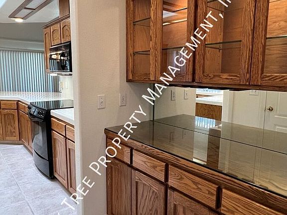 4th image of 8820 N Woodrow Ave