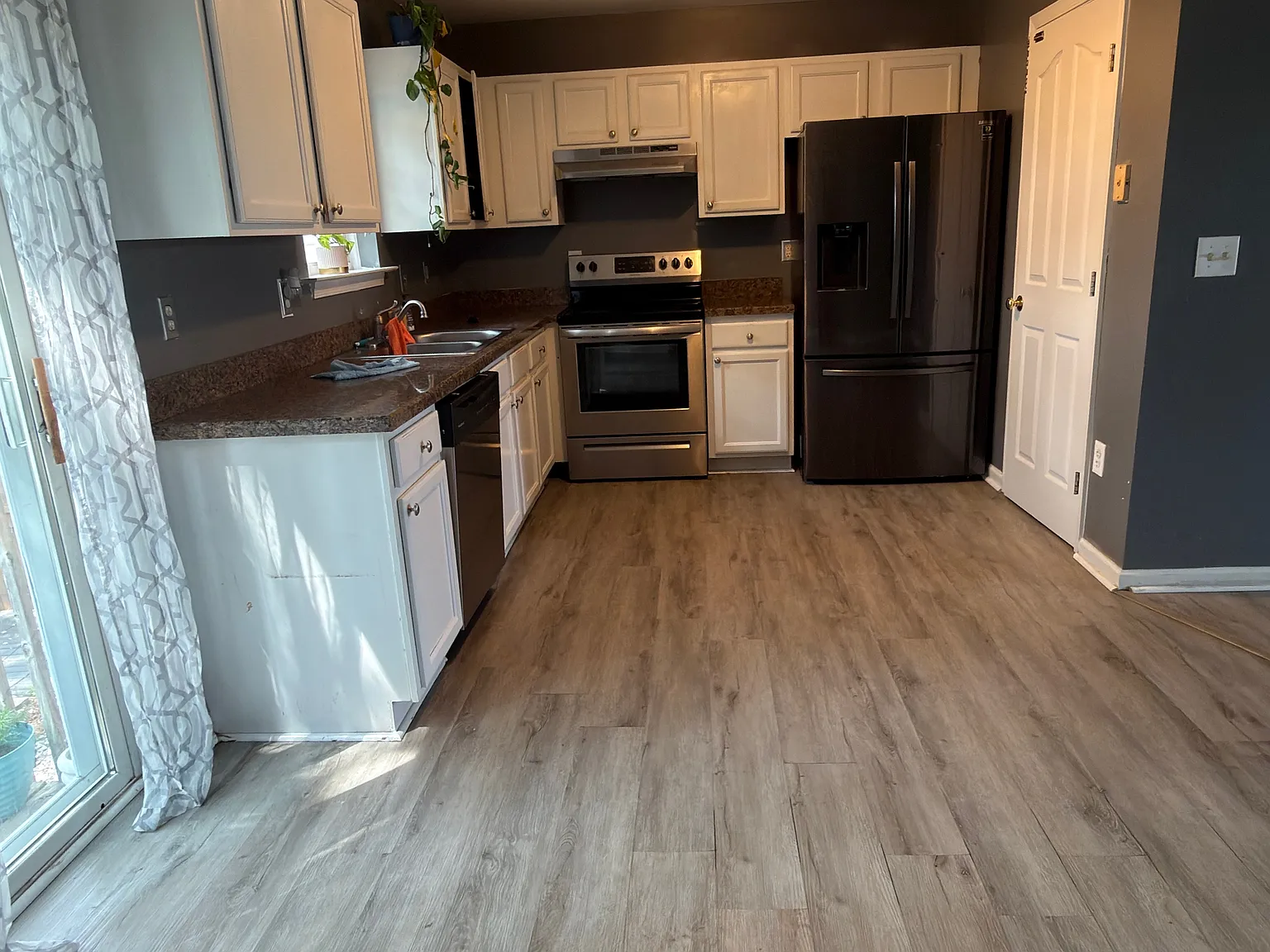 37 Privet Dr — Photo 2