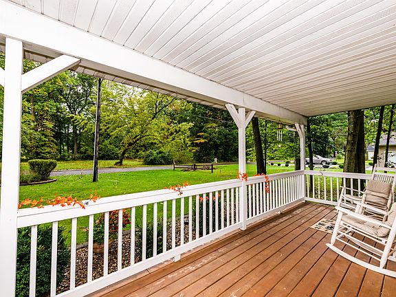 4th image of 5369 Marquette Dr