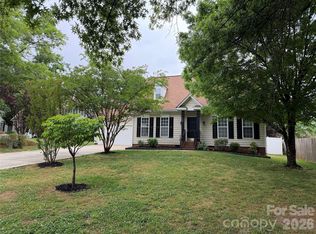 149 Red Tip Ln, Mooresville, NC 28117