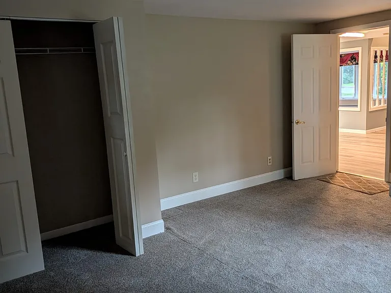 270 Heim Rd — Photo 10