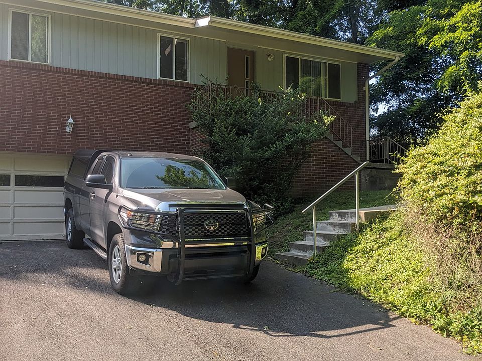 2nd image of 111 Hodil Rd