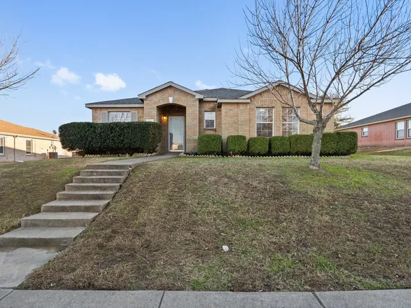 616 Snapdragon Ln, Desoto, TX 75115