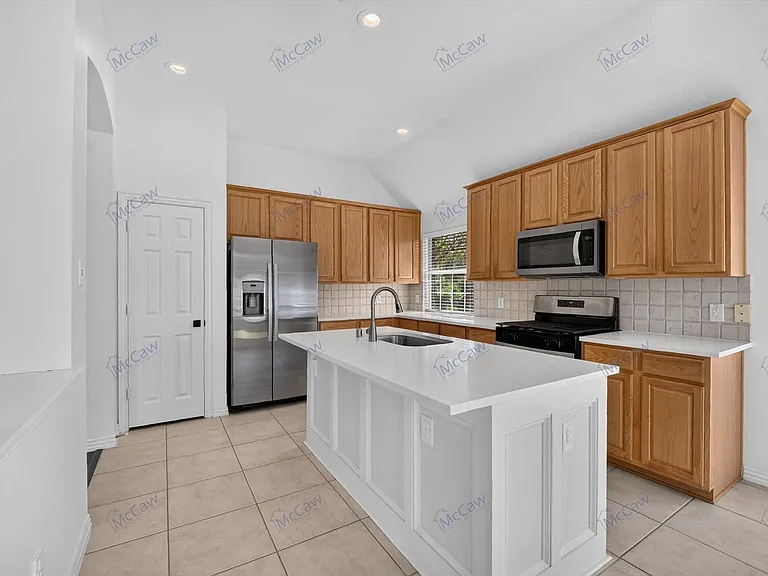 8009 Owl Creek Ln — Photo 8