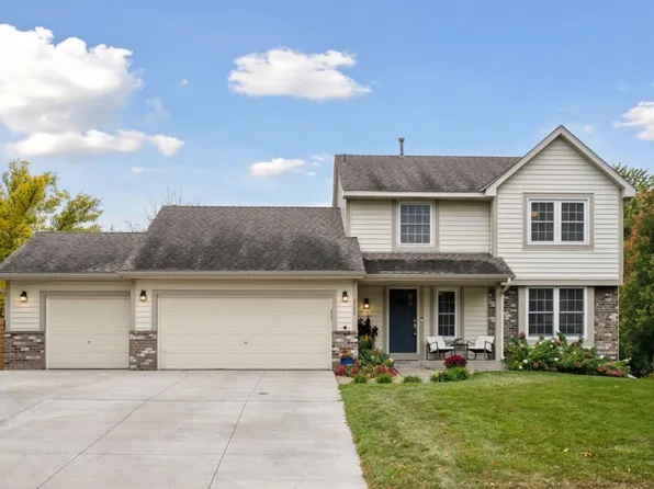 8735 Rosewood Ln N, Maple Grove, MN 55369