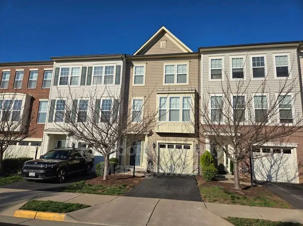 11974 Mirror Lake Ln, Bristow, VA 20136