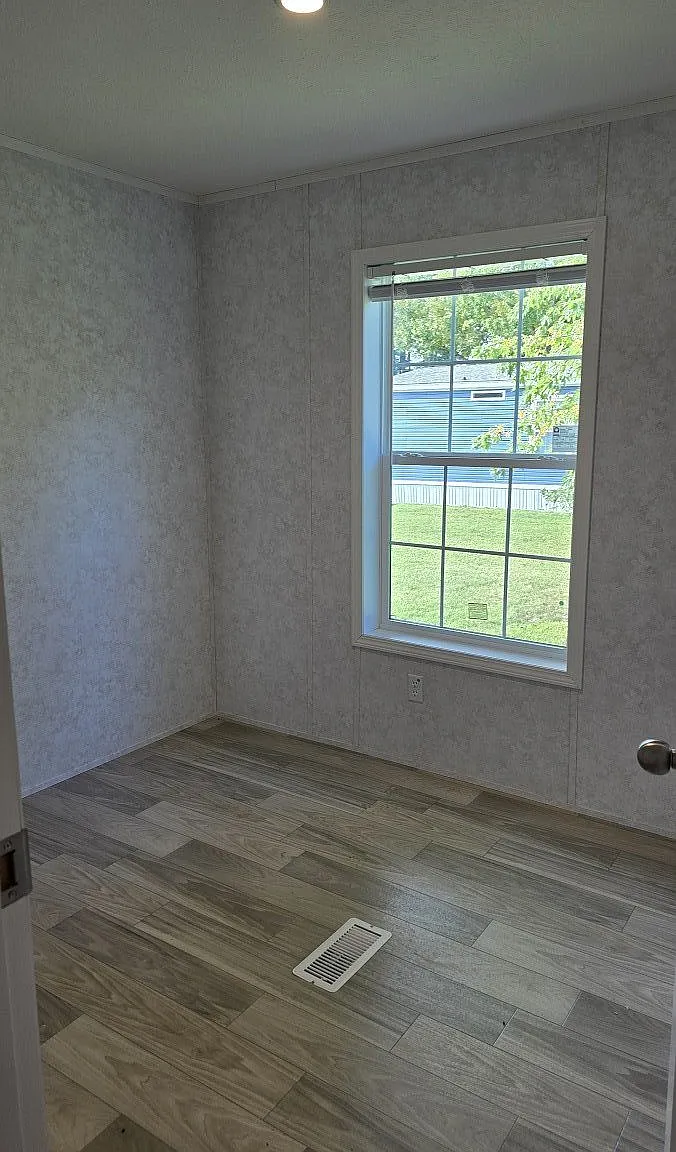Mobile Gardens Manufactured Home Community — Photo 2