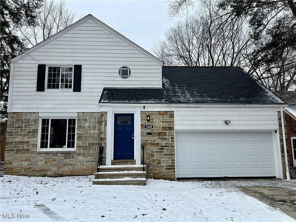2440 N Taylor Rd photo 1
