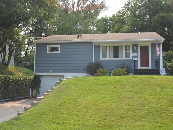 3231 Court St, Sioux City, IA 51104